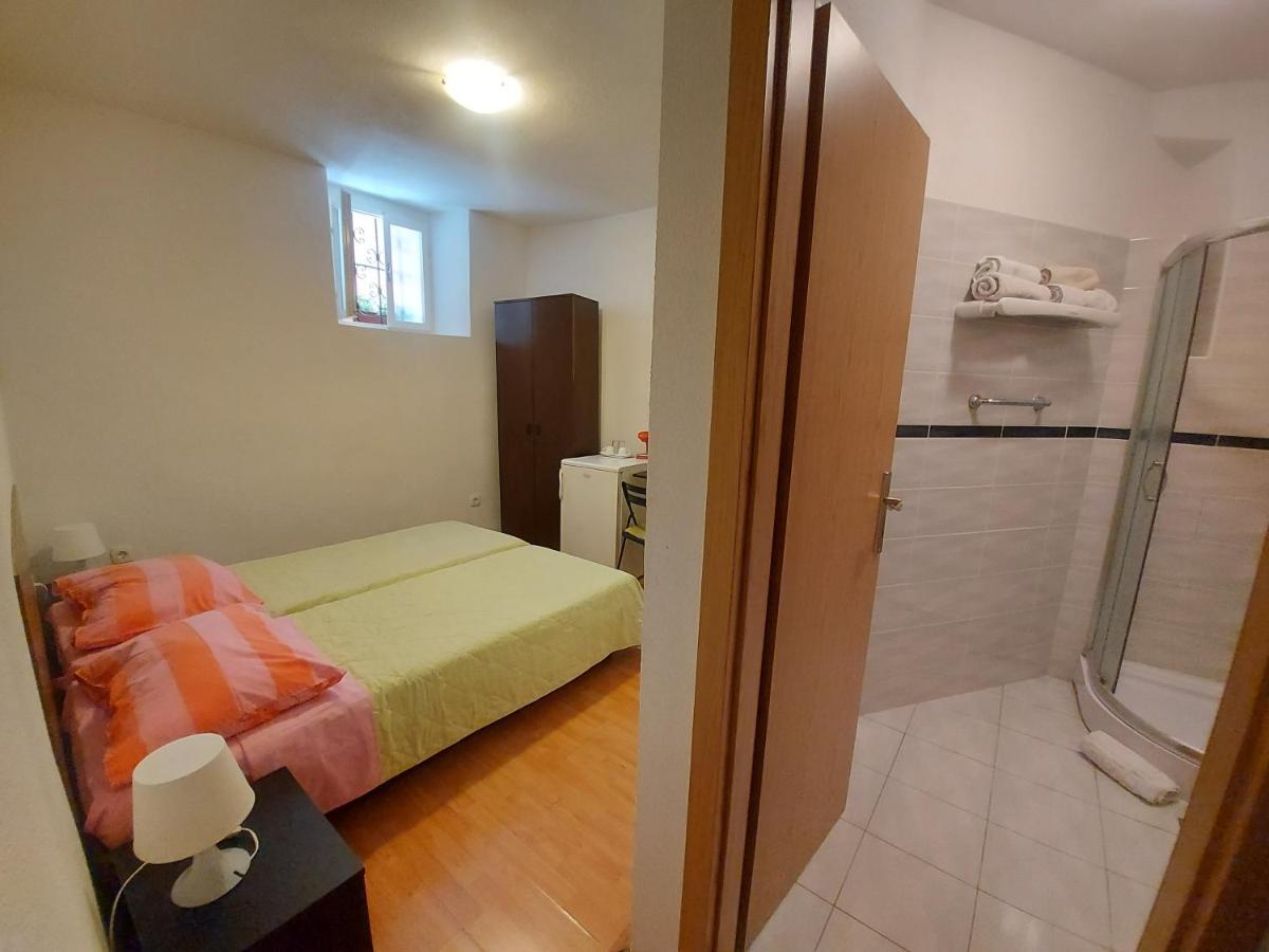 Guesthouse Boris Labin  Esterno foto