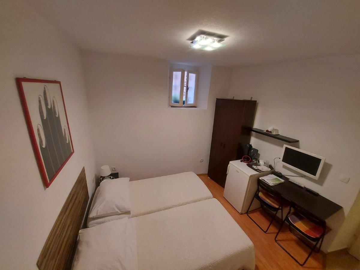 Guesthouse Boris Labin  Esterno foto