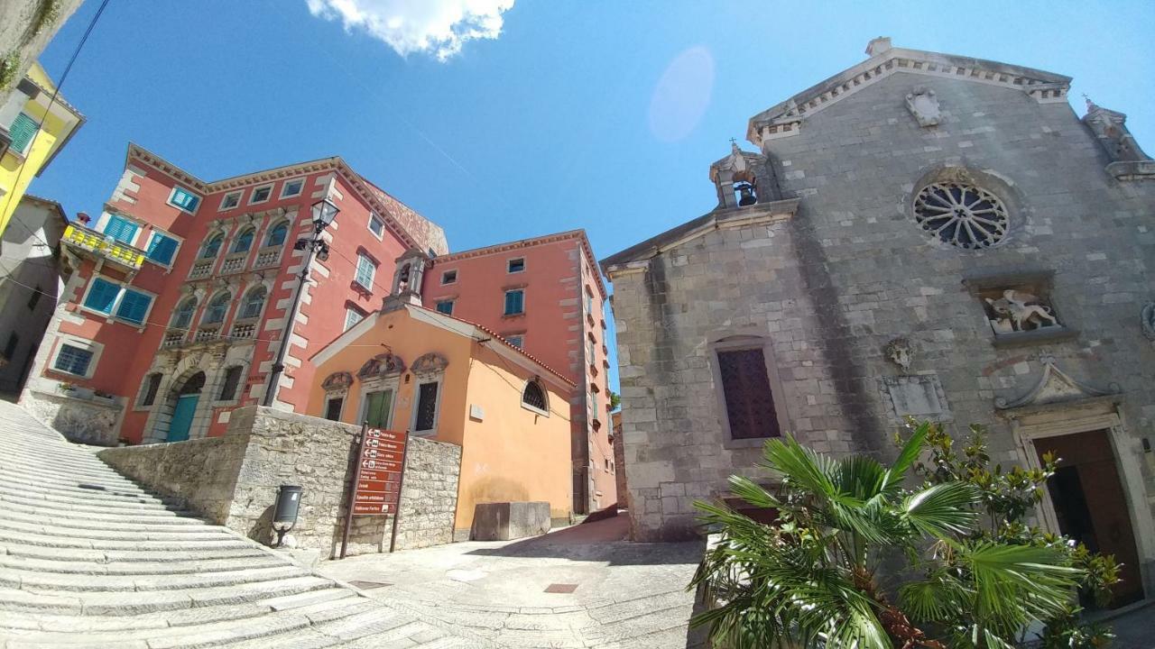 Guesthouse Boris Labin  Esterno foto